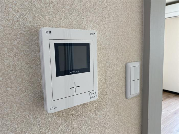 インターホンです