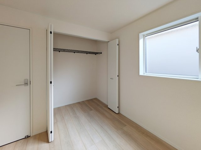 CRADLE GARDEN　八幡西区光貞台第2【内観：施工例】９帖洋室　　WIC付　主寝室にいかがでしょうか？（施工例）