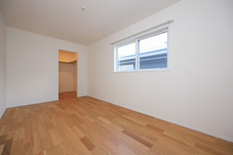 北九州市八幡西区下畑町【内観：施工例】8帖＋WIC：家具のレイアウトがしやすいデザインです。