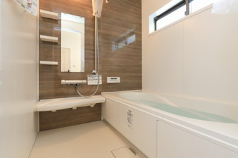 北九州市八幡西区下畑町【内観：施工例】浴室換気暖房機を標準装備！室内干しOK！