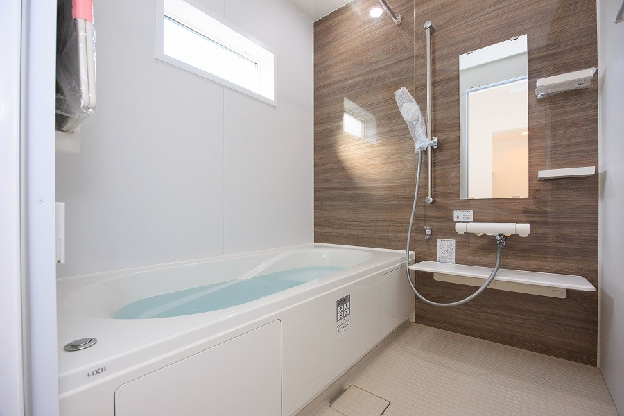 北九州市八幡西区下畑町【内観：施工例】浴室換気暖房機を標準装備！室内干しOK！