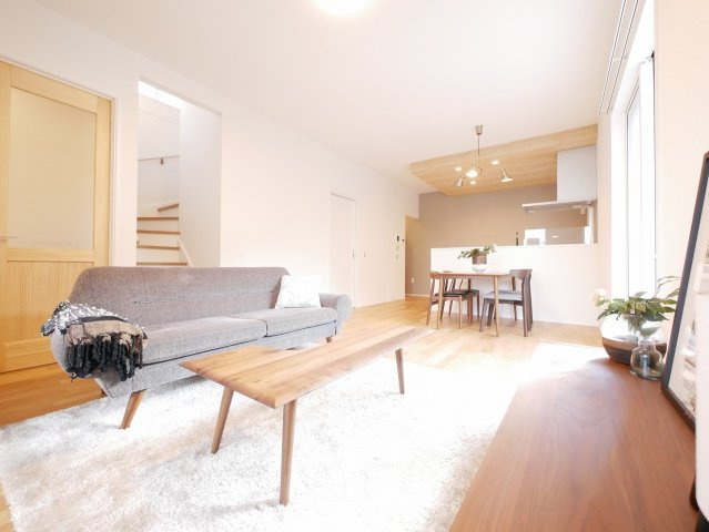 北九州市八幡西区下畑町【完成予想図】※写真は同形状・同仕様のモデルハウスを撮影したものです　家具は付いていません