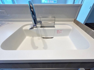 北九州市八幡西区下畑町【設備】蛇口を汚さず使用できる「タッチレス水栓」付き。建売住宅では珍しい設備