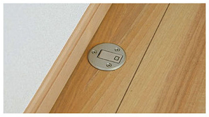 北九州市八幡西区下畑町【内装】扉がいきよいよく締まるのを防ぎ、小さなお子様がいても安心です。