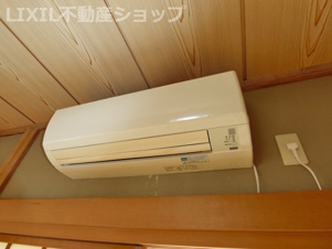上越市東城町3丁目 中古一戸建て【その他】２階　DK横の和室　エアコン