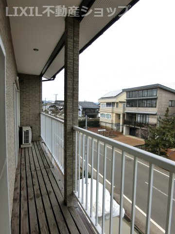 上越市東城町3丁目 中古一戸建て【バルコニー】