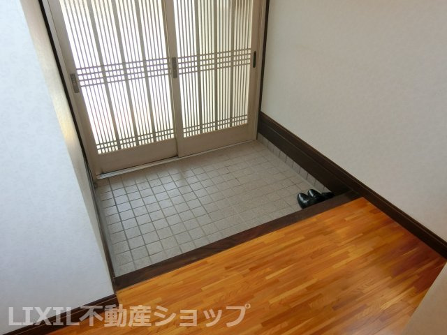 上越市東城町3丁目 中古一戸建て【玄関】