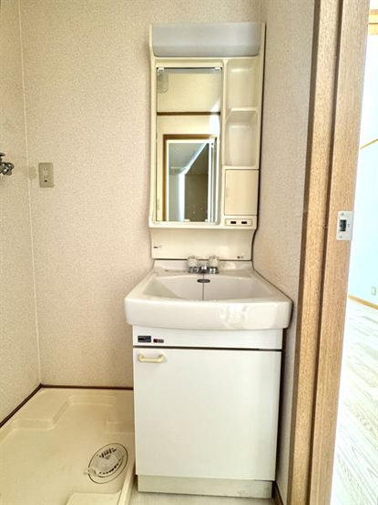 独立洗面台完備してます