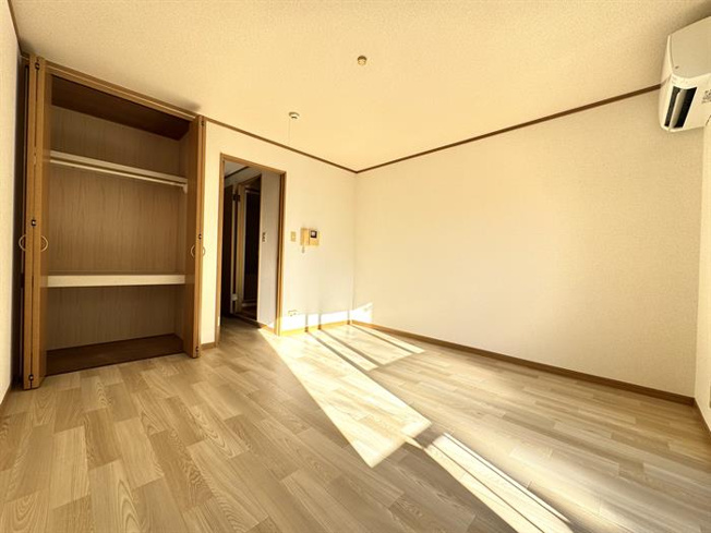 8帖なのでゆっくりくつろげます