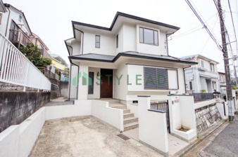 横浜市金沢区富岡西３丁目の中古一戸建【外観】