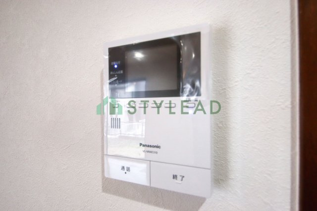 横浜市金沢区富岡西３丁目の中古一戸建【設備】モニター付きインターホン