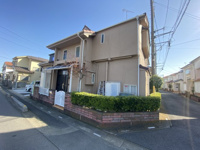 公道約7.0ｍ×公道約4.2ｍの角地！南向き住戸で日当たり良好です♪