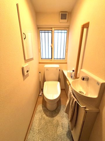 守山市小島町の中古一戸建【トイレ】
