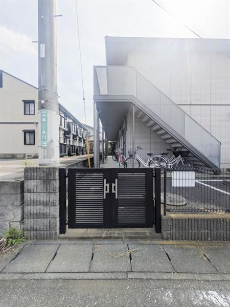 当社の看板が目印！