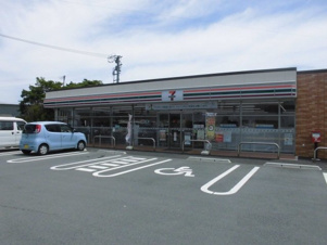 ユ－トピア・ナミ【周辺】セブンイレブン　藤方店まで500m