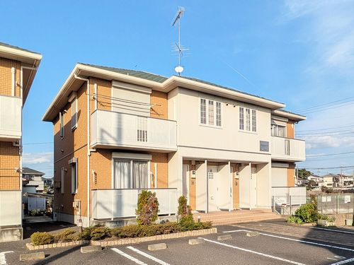 南向きで日当たり良好!!
