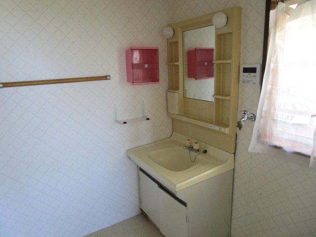 高山市下岡本町の中古一戸建