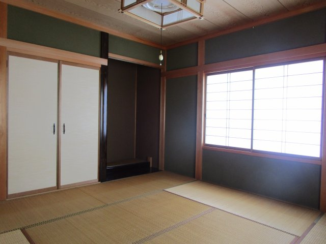 高山市下岡本町の中古一戸建