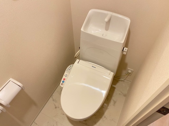 シャワー付トイレ