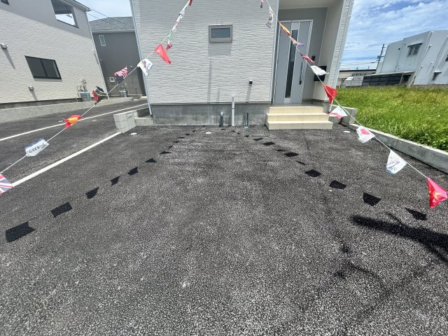 うるま市与那城屋慶名【1号棟】【駐車場】