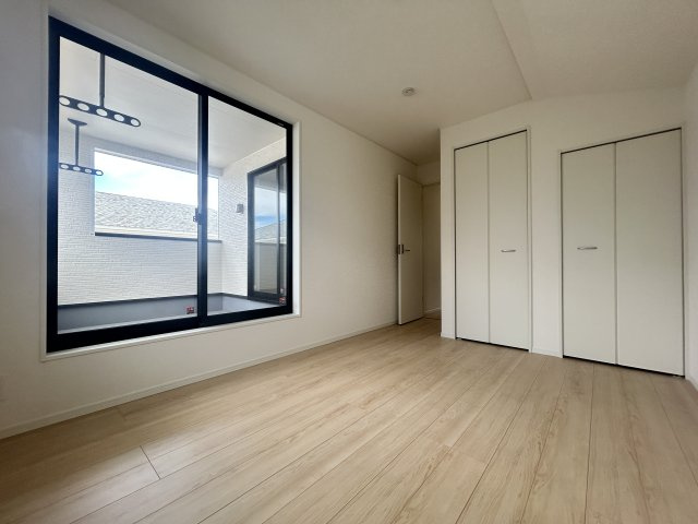 うるま市与那城屋慶名【4号棟】【洋室】