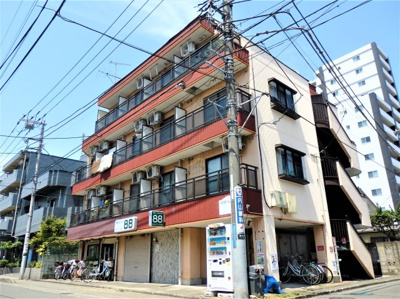 外観は落ち着いています