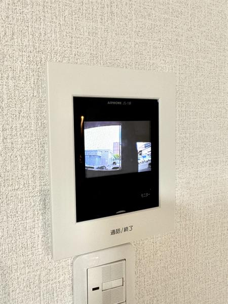 訪問者の顔も確認できます。