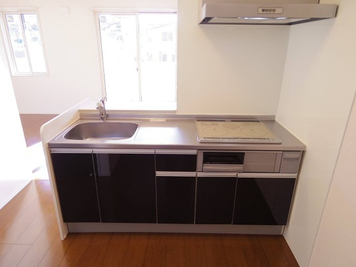 対面式システムキッチン(3口IH,ｸﾞﾘﾙ付)(浄水器対応型水栓)
