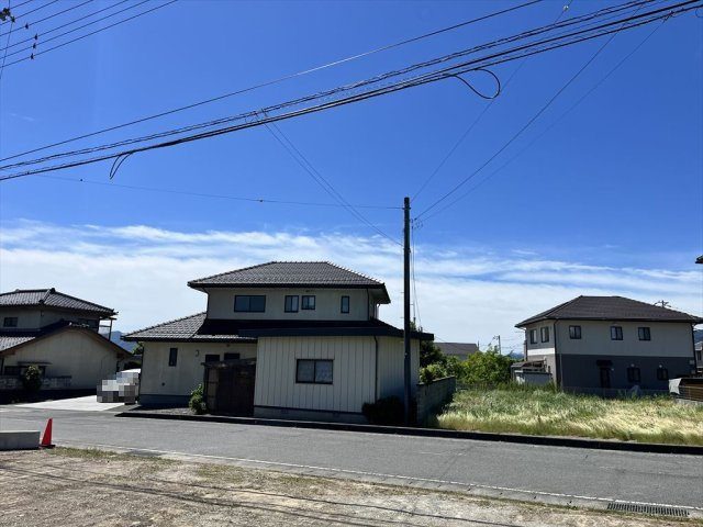  飯野