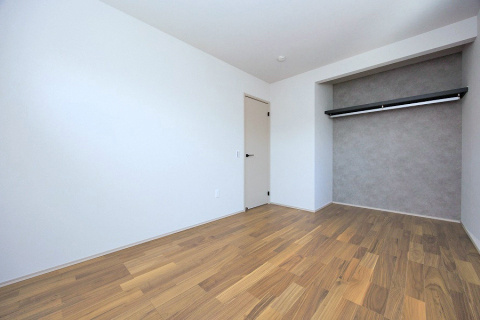 SUNCOURT　遠賀郡水巻町樋口【洋室】2階6.7帖の洋室、お部屋のレイアウトの邪魔をしないOPENCL完備！