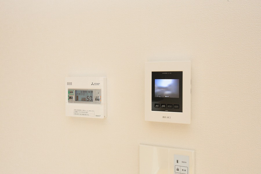 SUNCOURT　遠賀郡水巻町樋口ドアを開けずに来訪者を確認できるモニター付きのインターホン