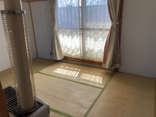 清水町南３条８丁目【和室】