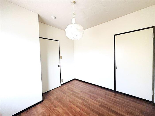 個別で隔離されてる部屋があります。