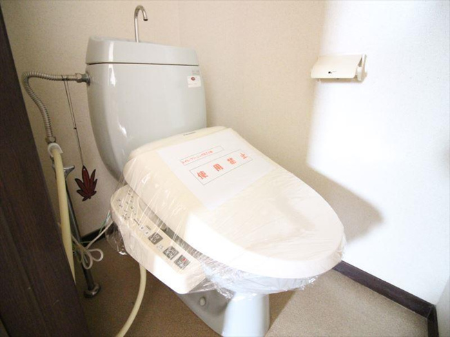 温水洗浄便座付き！