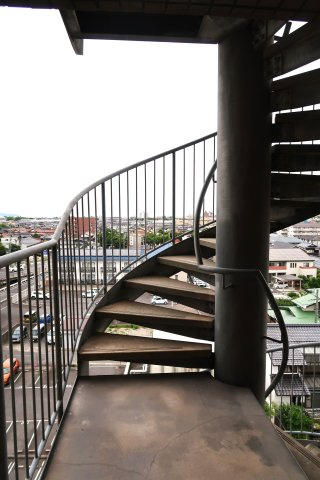 グランディオス米子【設備】非常階段