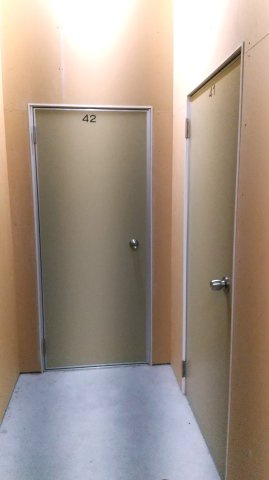 グランディオス米子【その他】マンション内２階フロアにあるレンタル倉庫。月額400円