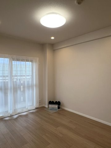 米子市西福原６丁目の中古マンション【洋室】洋室 6.3帖（LDK横）