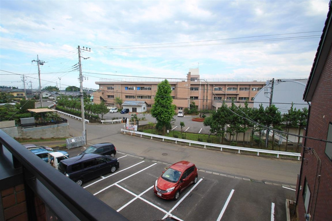 別の部屋の写真となりますので、現況優先となります。