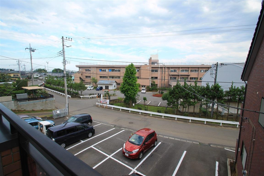 別の部屋の写真となりますので、現況優先となります。
