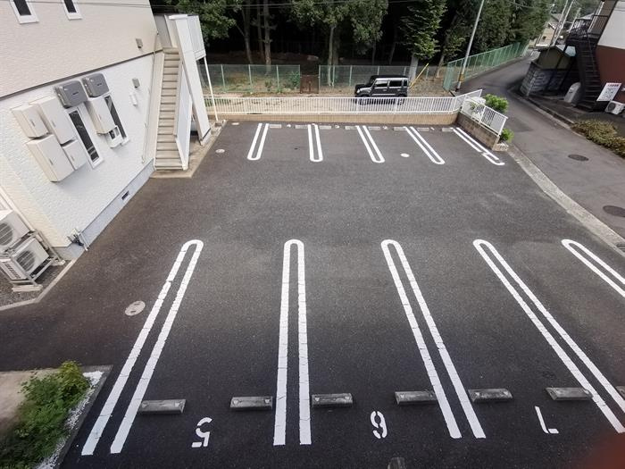 停めやすい駐車場☆