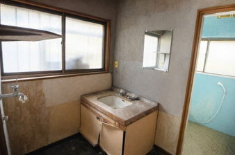 鹿児島市千年１丁目中古戸建【独立洗面台】朝の身支度には欠かせない独立洗面化粧台