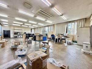 山梨市東　売倉庫【内装】