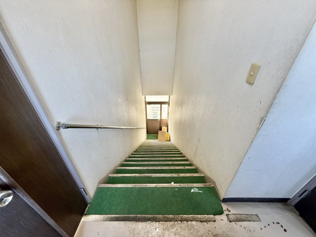 山梨市東　売倉庫【内装】