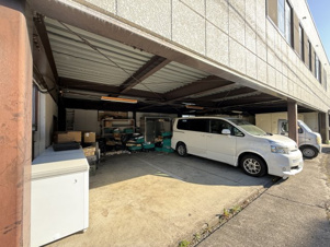 山梨市東　売倉庫【駐車場】