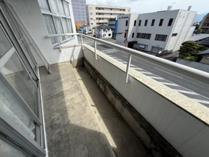 甲府市宝2丁目　事務所付住宅【バルコニー】3階バルコニー