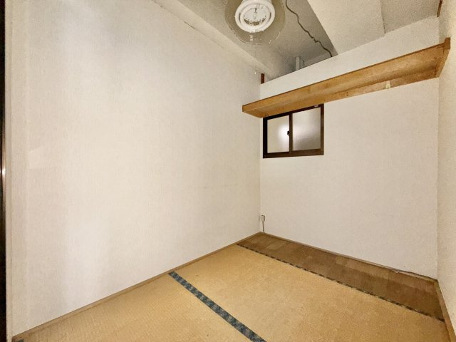 甲府市宝2丁目　事務所付住宅【和室】1階和室