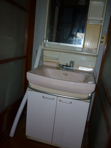 東新庄一丁目中古住宅【独立洗面台】