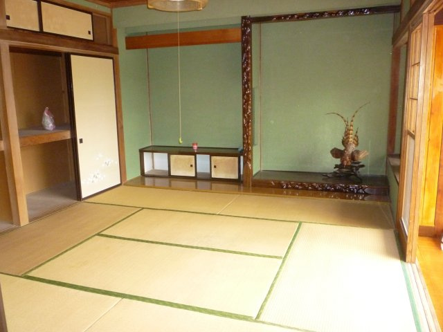東新庄一丁目中古住宅【和室】