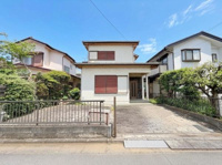 周囲は落ち着いた住宅街で静かな環境が広がります。