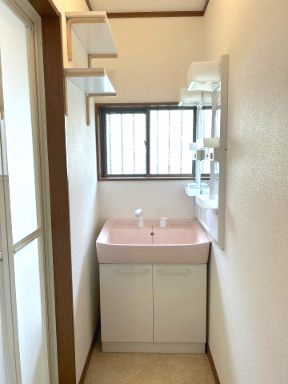 津市渋見町の一戸建て【洗面所】